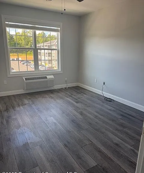 407 Circle Dr — Photo 15