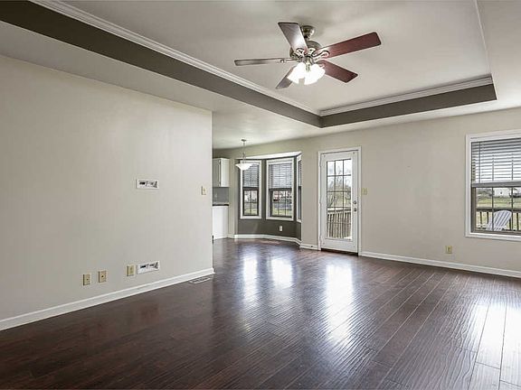 5th image of 3290 N Senseney Cir