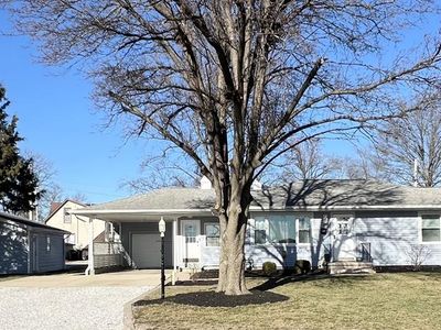 929 W South St, Mascoutah, IL, 62258
