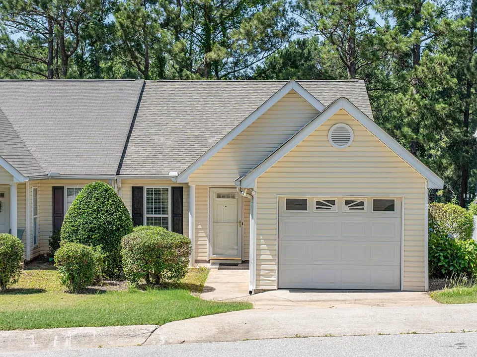 315 Southbank Dr