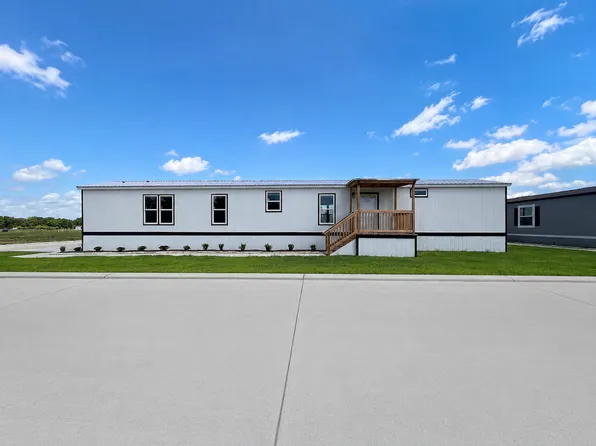 The Pearland Plan, Ten Oaks