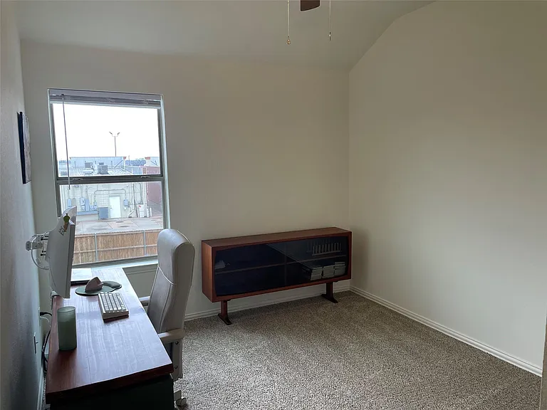 233 Irick Ct — Photo 15