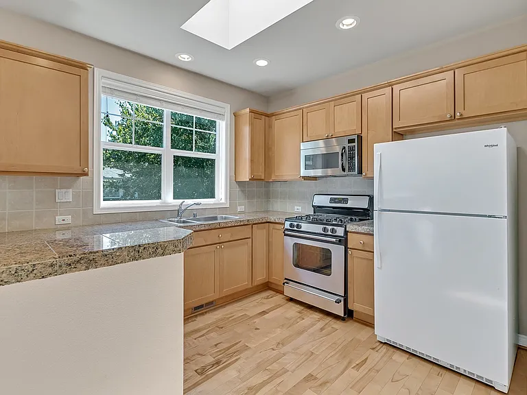 6505 188th Pl NE #105 — Photo 7