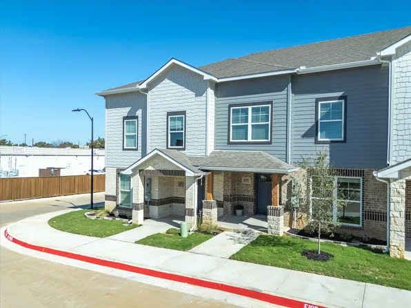 6207 Roby Dr, Arlington, TX 76001