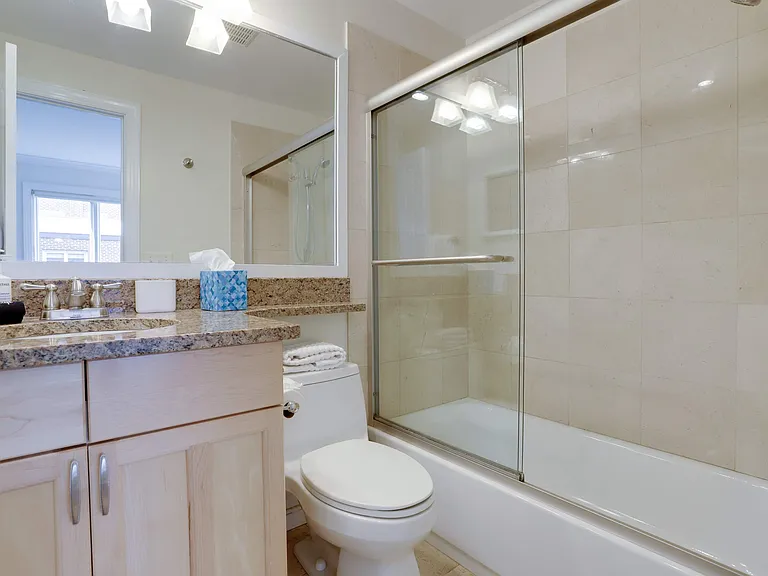 1625 Q St NW #202 — Photo 17