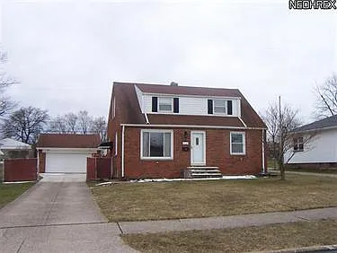 3121 Hilltop Dr photo 1
