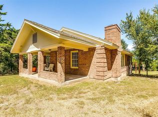 107 High Ridge Dr, Azle, TX 76020