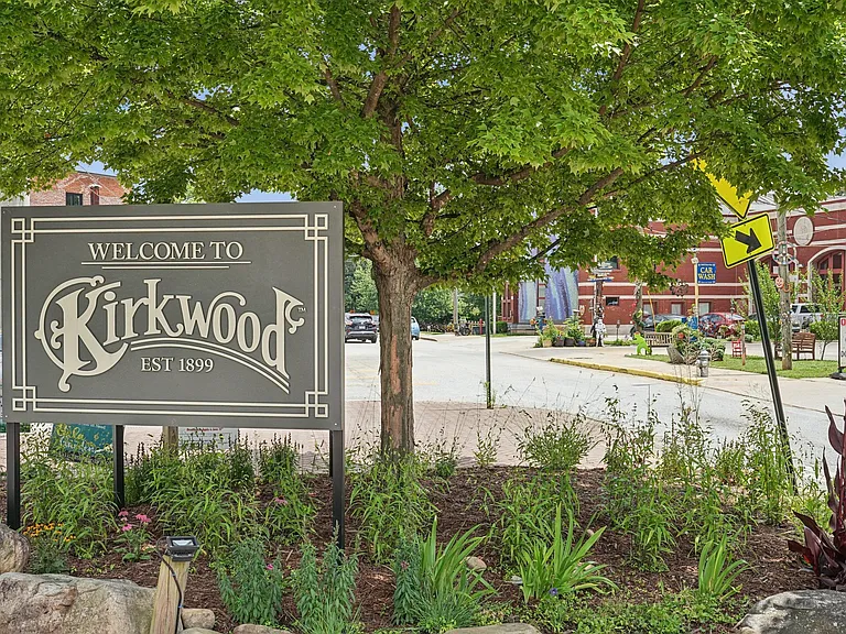 The Kirkwood Apartments at Edgewood — Photo 45