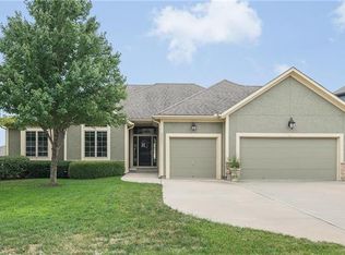 20261 W 223rd Ter, Spring Hill, KS 66083