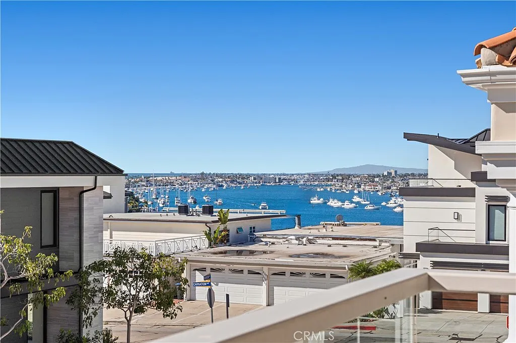 Building Photo - 2520 Seaview Ave