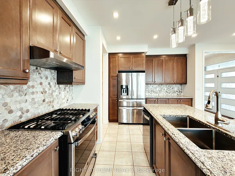 30 Boothill Dr — Photo 17