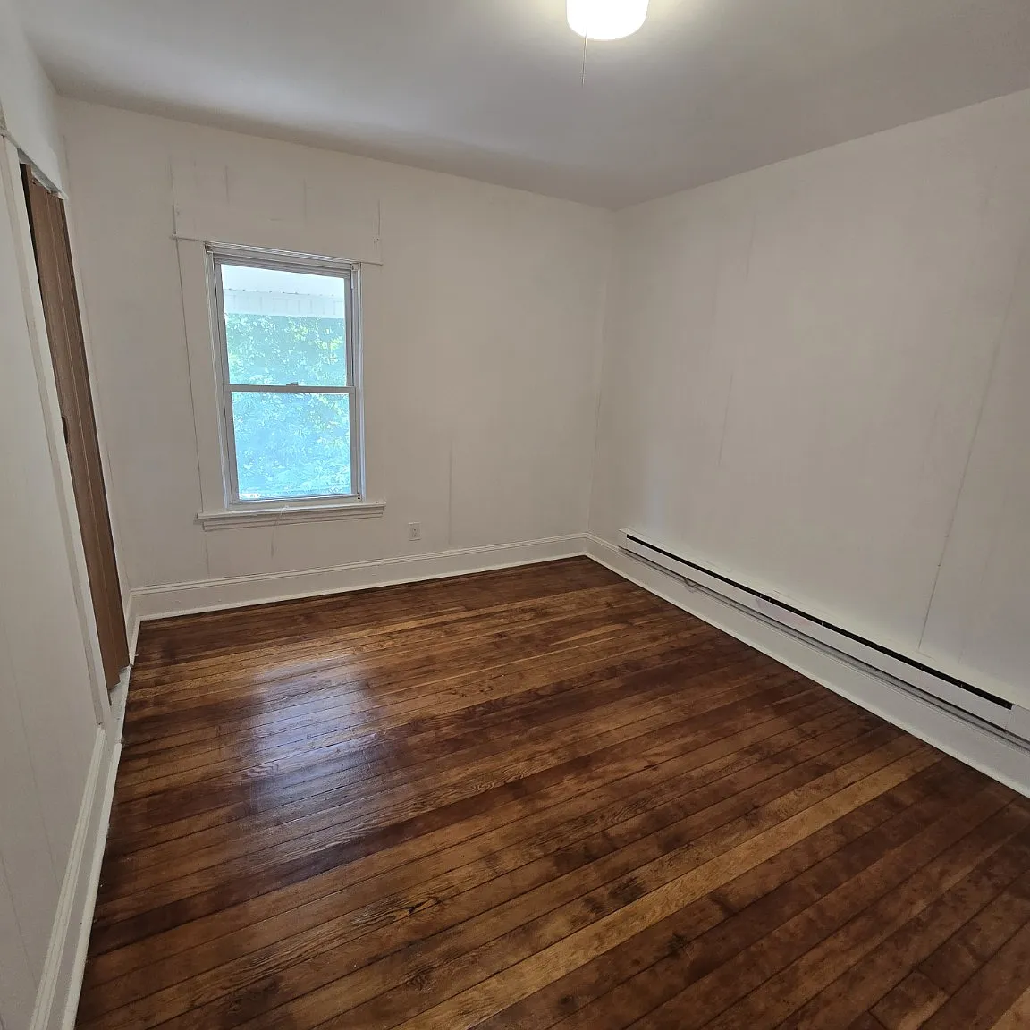 3 bed, 900 sqft, $1,600 — Photo 4