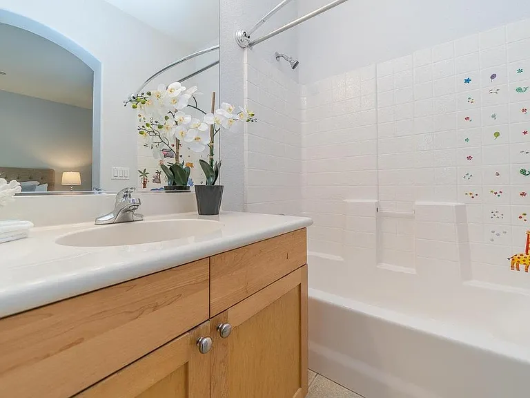 117 Serenity Pl — Photo 40