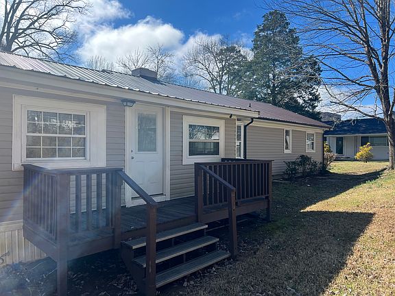 4th image of 129 E Tennessee Ave