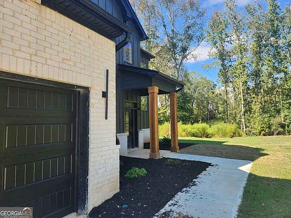 3rd image of 149 Bowden St