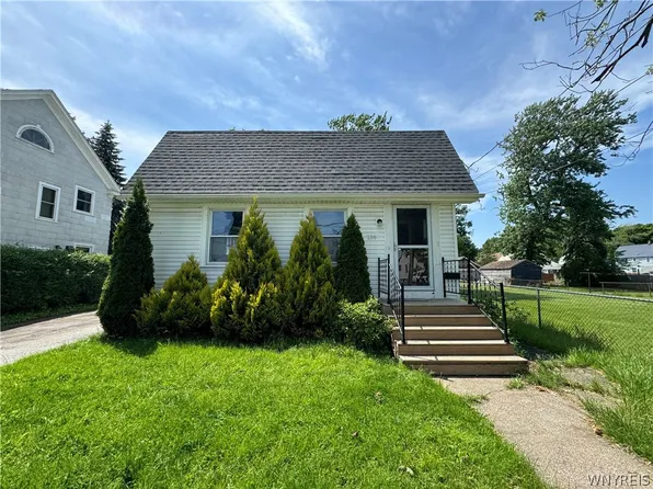 136 60th St, Niagara Falls, NY 14304