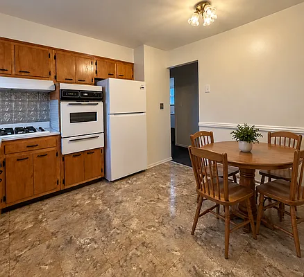 Kitchen, photo 1