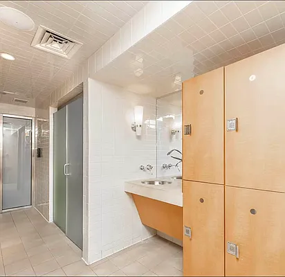 Rented by LV NY REALTY INC | media 92