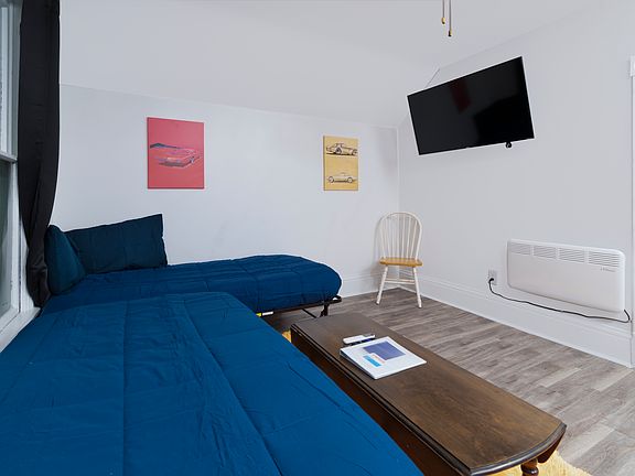 3rd image of 811 Pine St #3