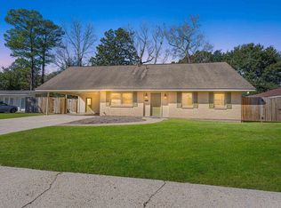 635 College Hill Dr, Baton Rouge, LA 70808