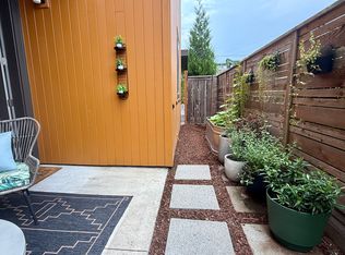 6822 N Greenwich Ave #103, Portland, OR