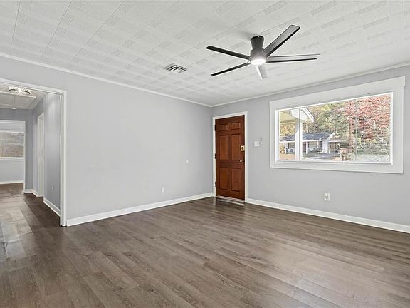 3rd image of 4115 Springdale Rd