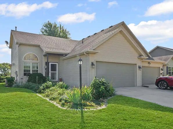 822 Sedgegrass Dr, Champaign, IL 61822
