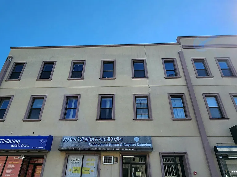 6 Garden St N #7 — Photo 1