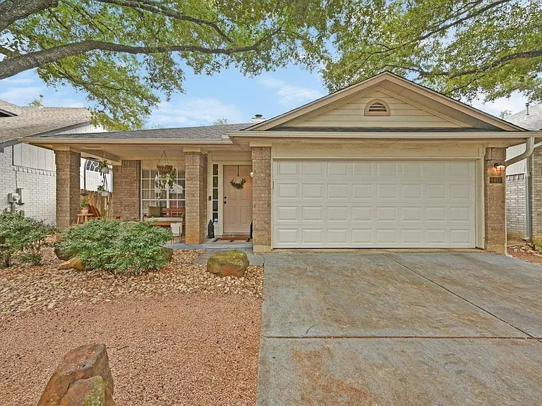 9417 Notches Dr — Photo 2