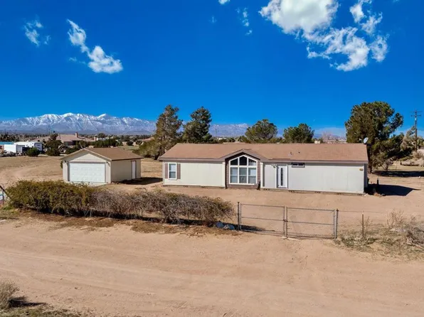 10284 Barada Rd, Oak Hills, CA 92344