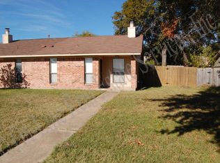 1802 Holleman Dr #B, College Station, TX 77840