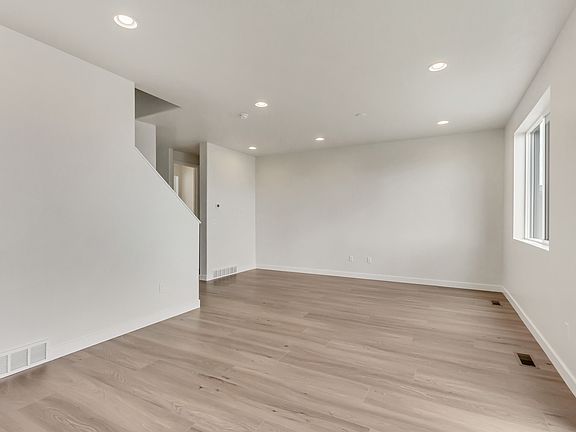 4th image of 6888 W Holly Dr #103