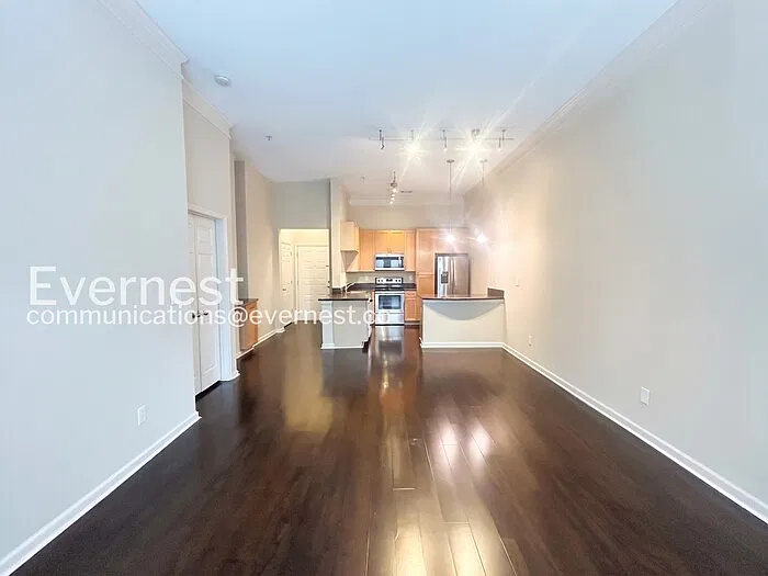1 bed, 1.0 bath, 800 sqft, $1,700 — Photo 4
