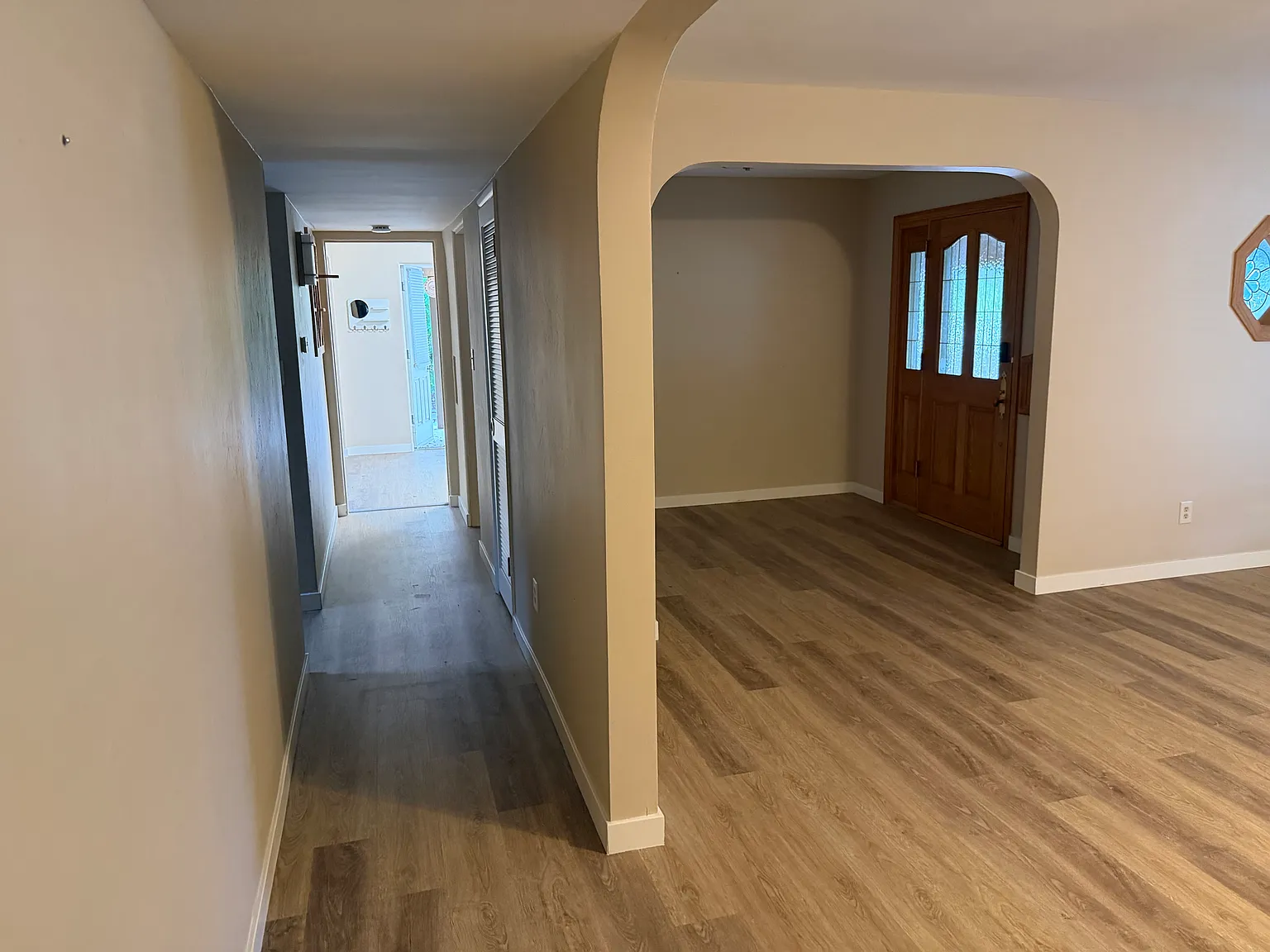 5 bed, 2679 sqft, $4,800 — Photo 3