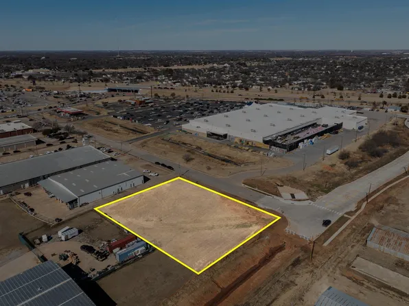 3701 Gregory St, Wichita Falls, TX 76308