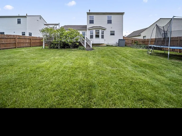 9053 Longstone Dr — Photo 4