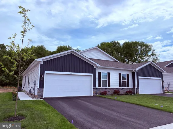 180 Delhaas Cir, Bristol, PA 19007