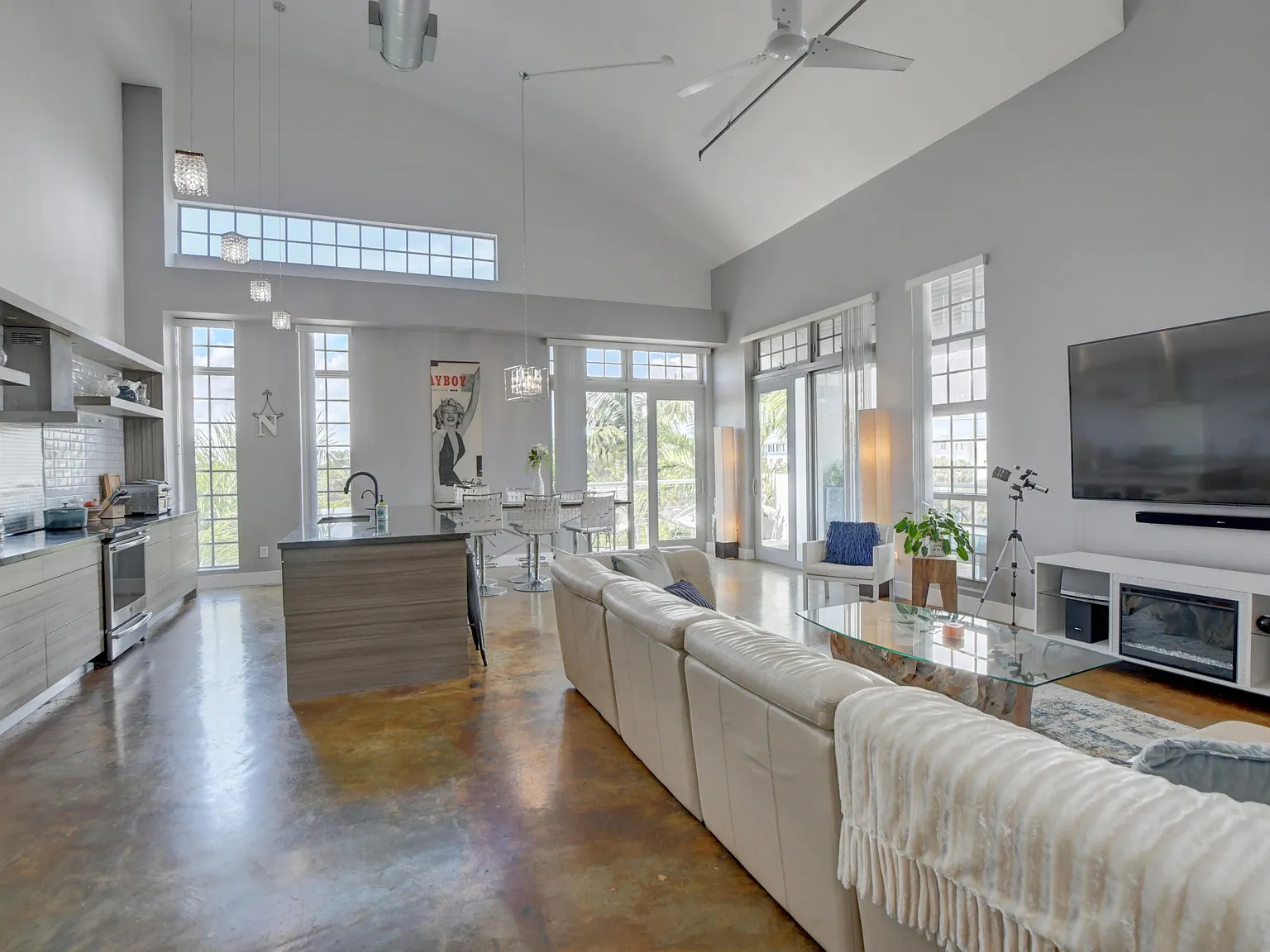 Ocean City Lofts "185" building — Photo 3
