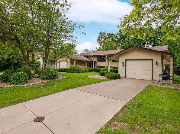 3308 Roosevelt Ct NE, Saint Anthony, MN 55418