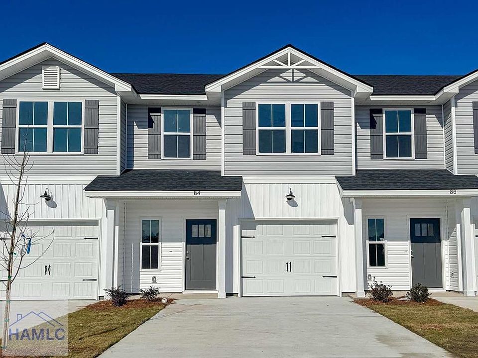 1st image of 84 Beaumont Dr