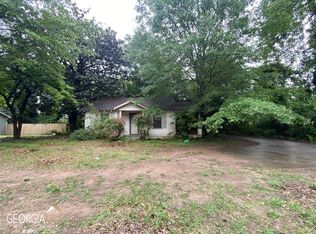 18 Cooper Lake Rd SW, Mableton, GA 30126