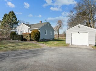 570 E Main Rd, Middletown, RI 02842