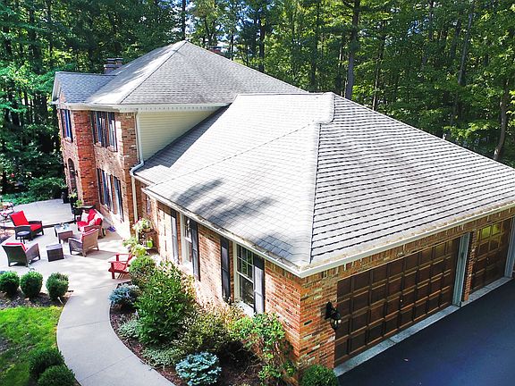 2nd image of 6 Greenwood Dr