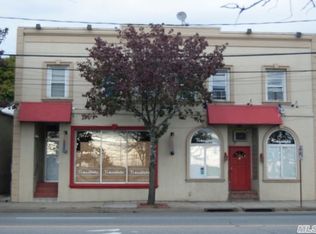 45 Shore Rd, Port Washington, NY 11050