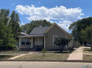 927 4th St, Las Vegas, NM 87701