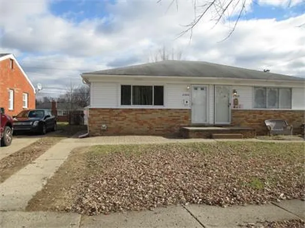 2505 Stieber St, Westland, MI 48186