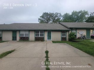 208 E Dryden St APT 3, Odessa, MO 64076