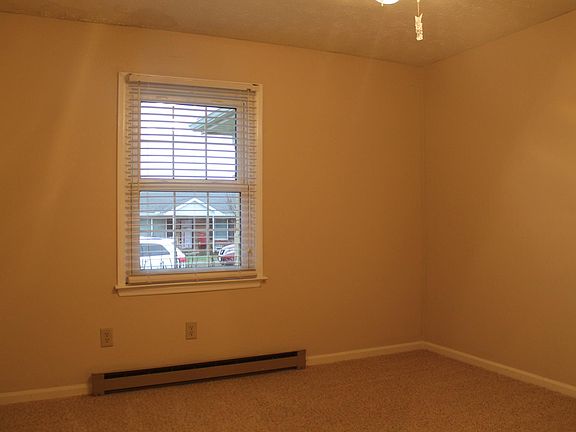 5th image of 908 Hickory Hill Dr