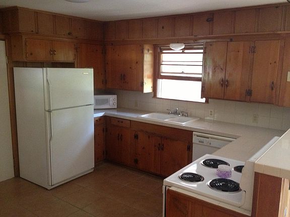 4th image of 3428 Silverwood Dr