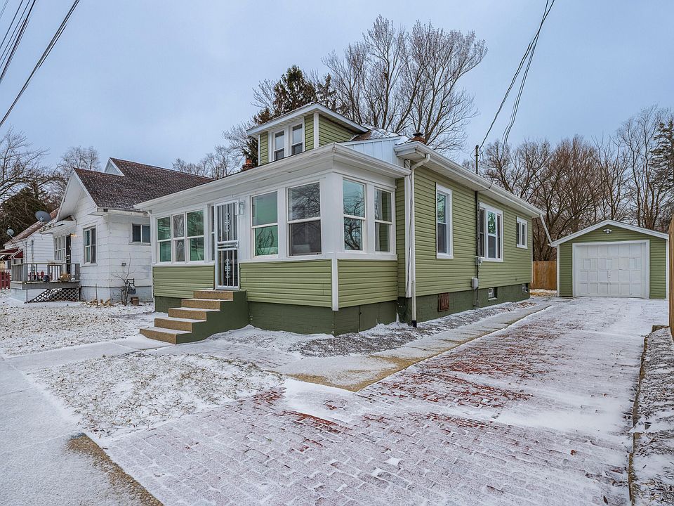 1st image of 119 Claire St